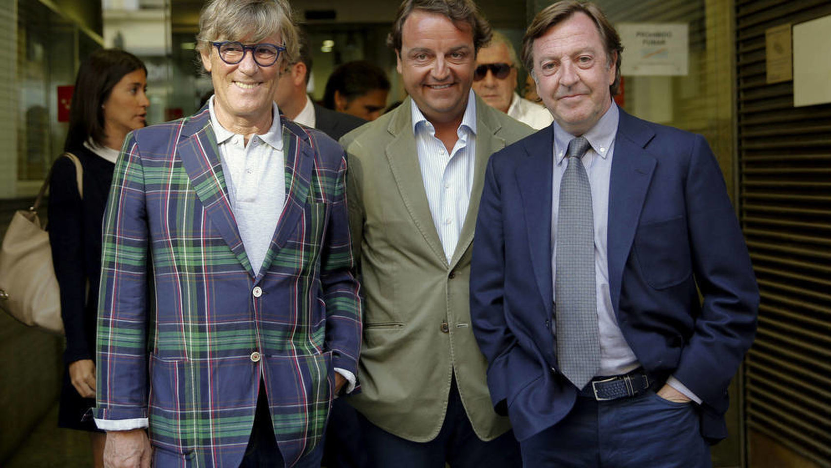 Simon Casas (izda), Rafael Garrido (Nautalia) y Curro Vázquez, tras ganar el concurso por Las Ventas.