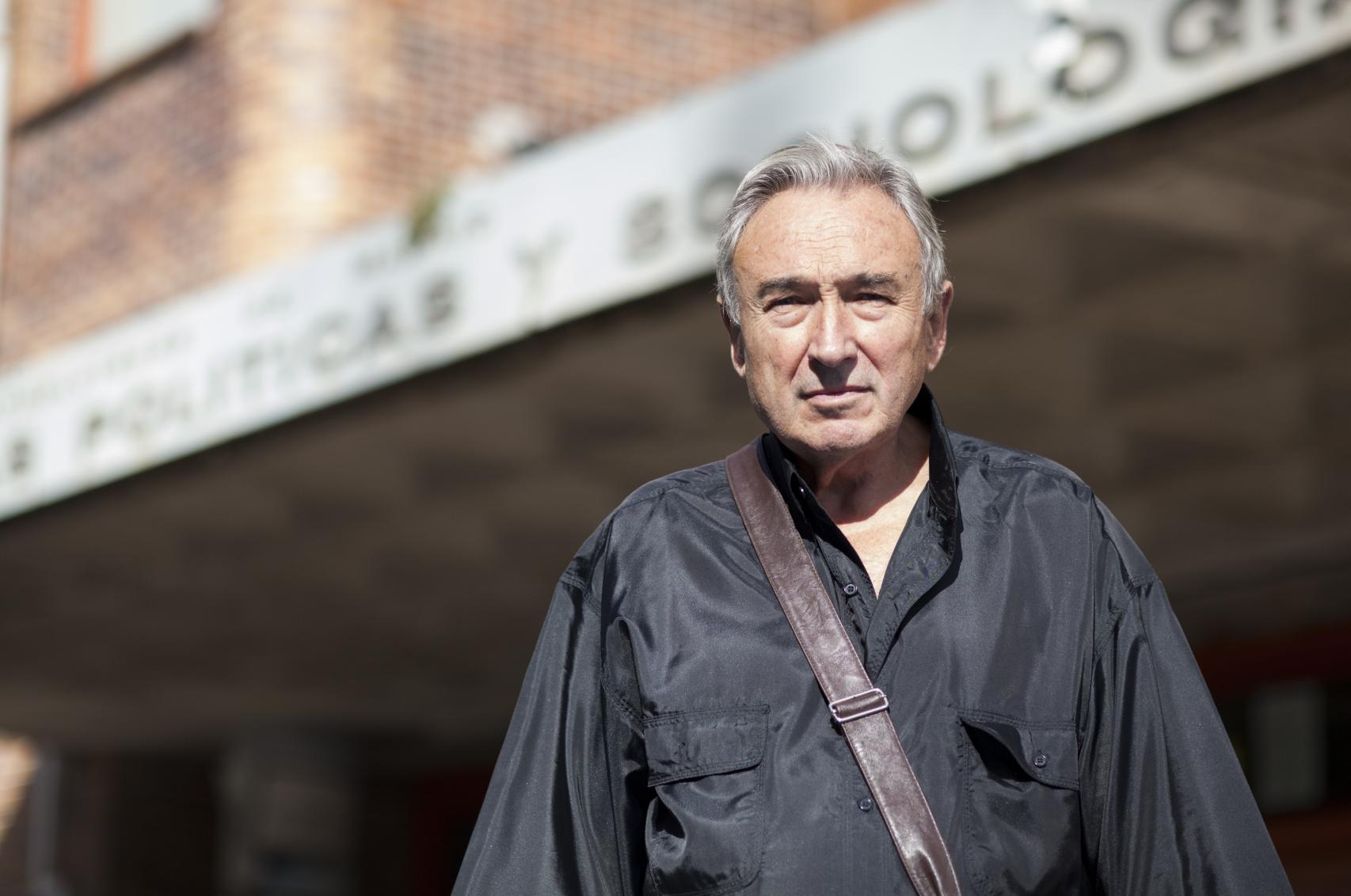 Elorza en el campus de Somosaguas.