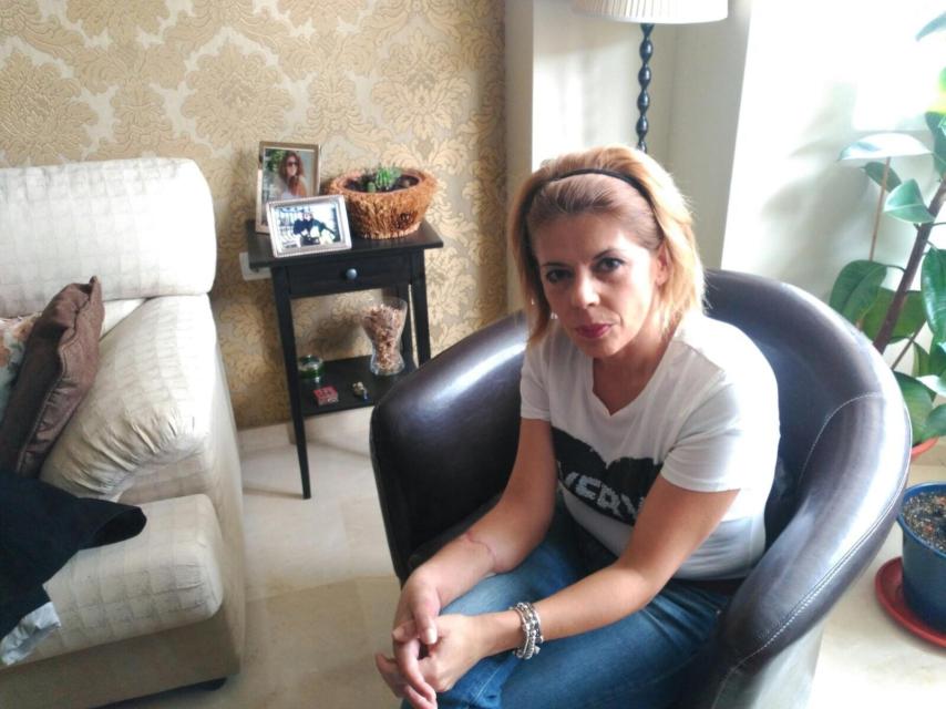 María Hernández, en su casa.