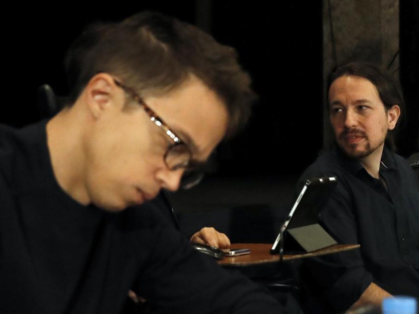 El secretario general de Podemos, Pablo Iglesias, y el secretario político, Íñigo Errejón, en el Consejo Ciudadano .