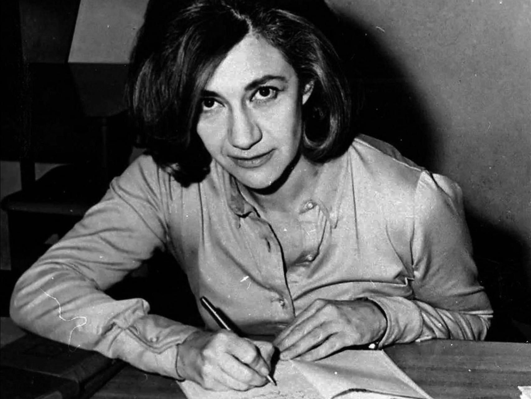 Ana María Matute, autora de Luciérnagas, finalista en 1949 del Nadal y prohibida por la censura.