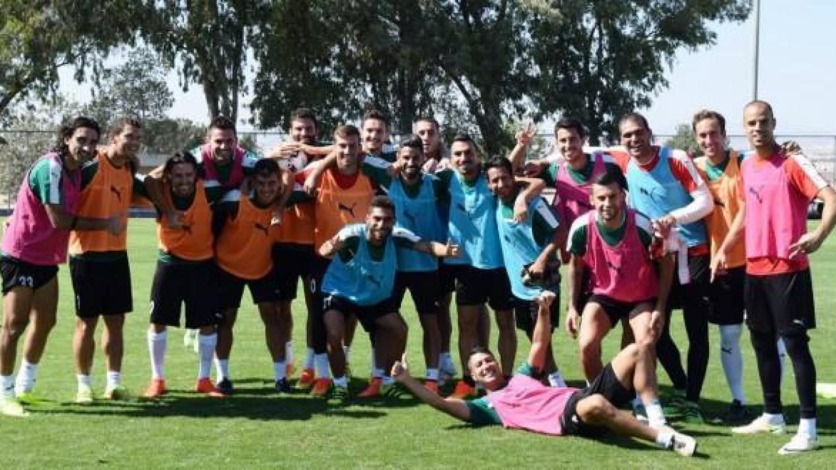 Plantilla del AEK Larnaca.