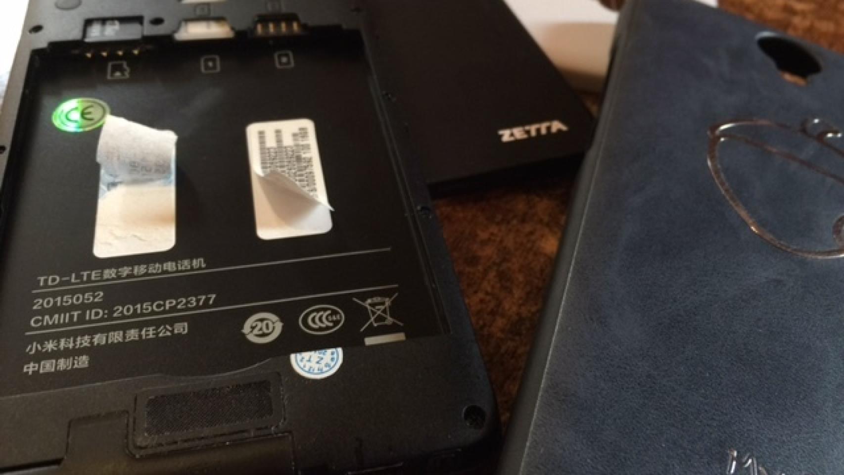 Uno de los móviles Zetta