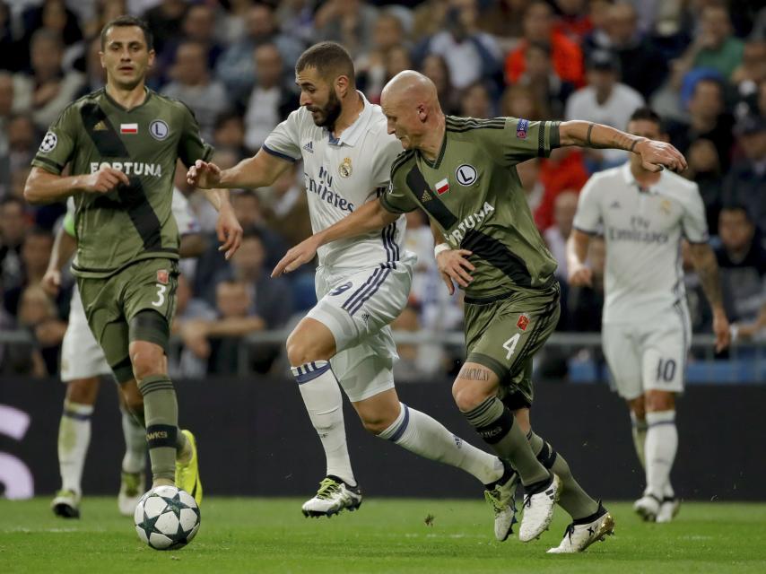 Benzema durante el partido contra el Legia Varsovia.