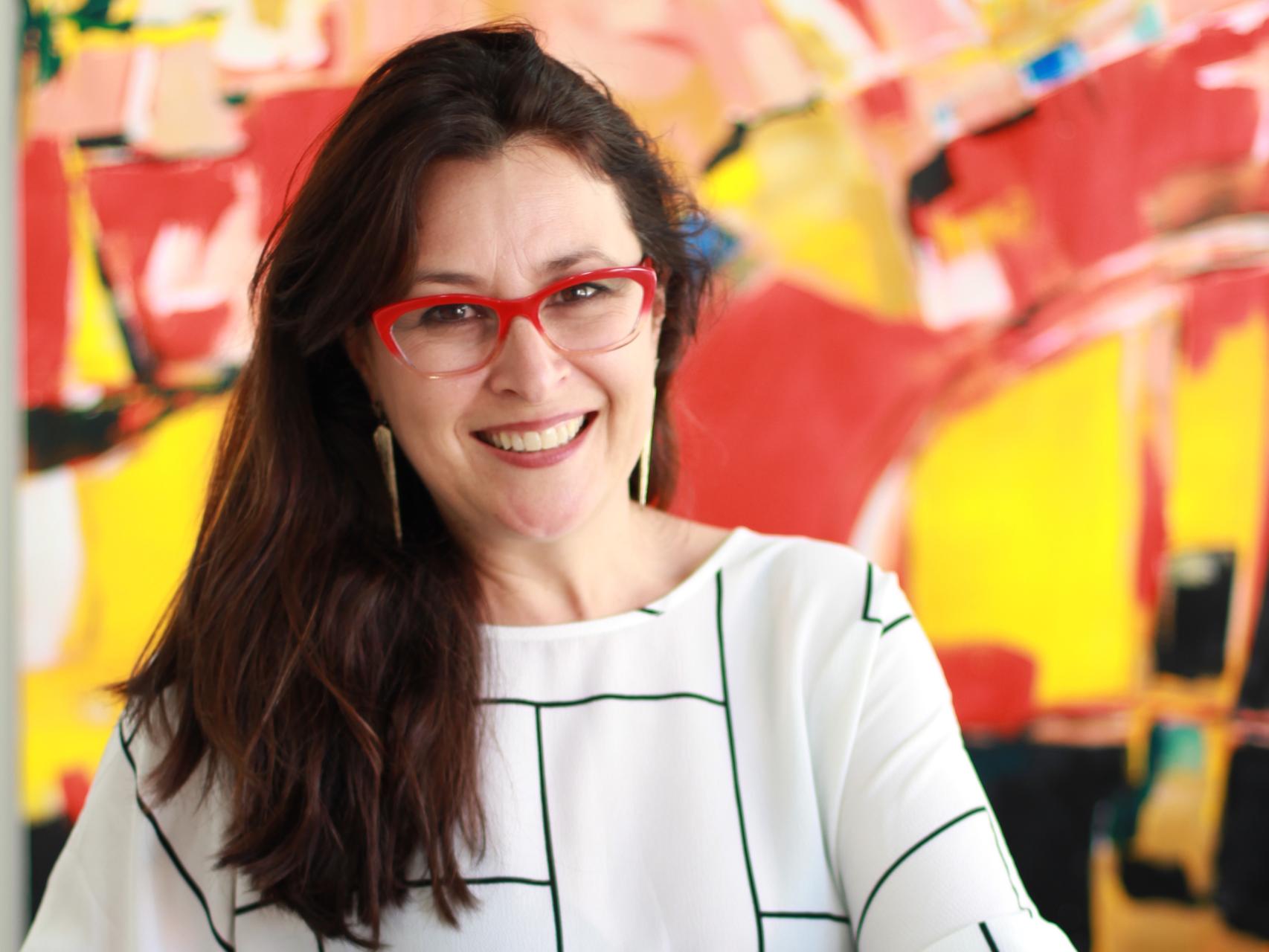 Denise Galvez confía en Trump para reconducir la economía de EEUU.