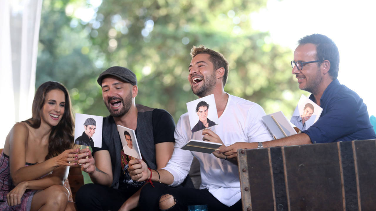 De izquierda a derecha: Nuria Fergó, Alejandro Parreño, David Bisbal y Ángel Llácer