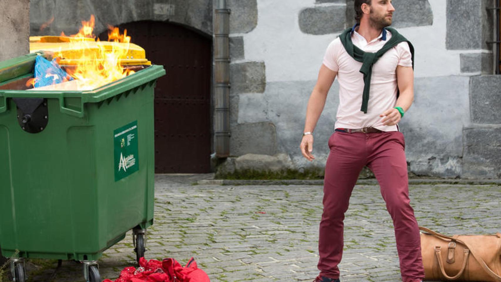 Fotograma de la película Ocho apellidos vascos, en la que el actor Dani Rovira protagoniza a un sevillano que se enamora de una vasca.