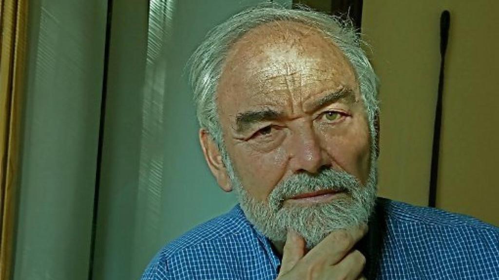 Image: Nuestro desamor a España. Cuchillos cachicuernos contra puñales dorados