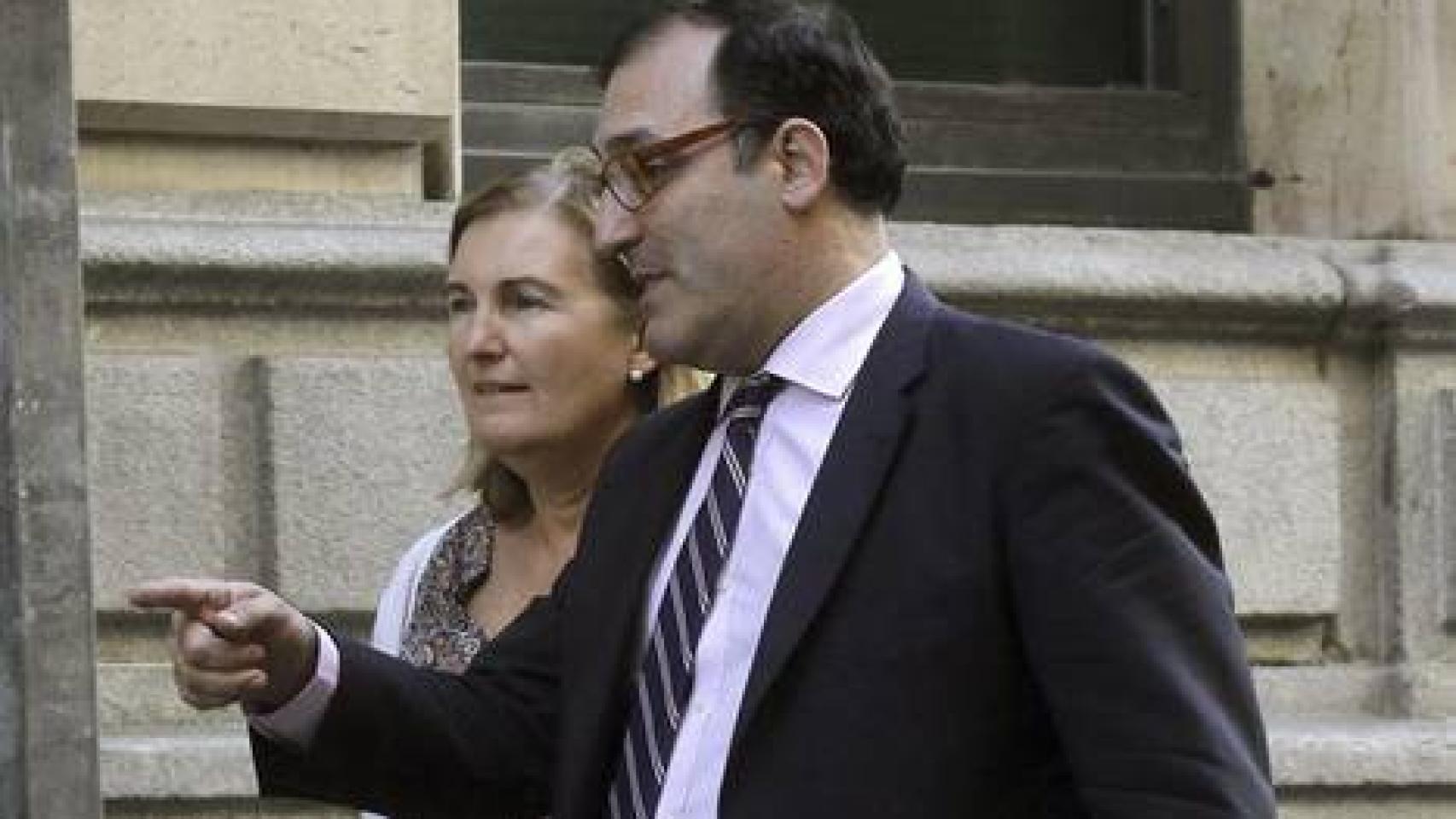 El juez Eloy Velasco junto a la fiscal María Teresa Gálvez