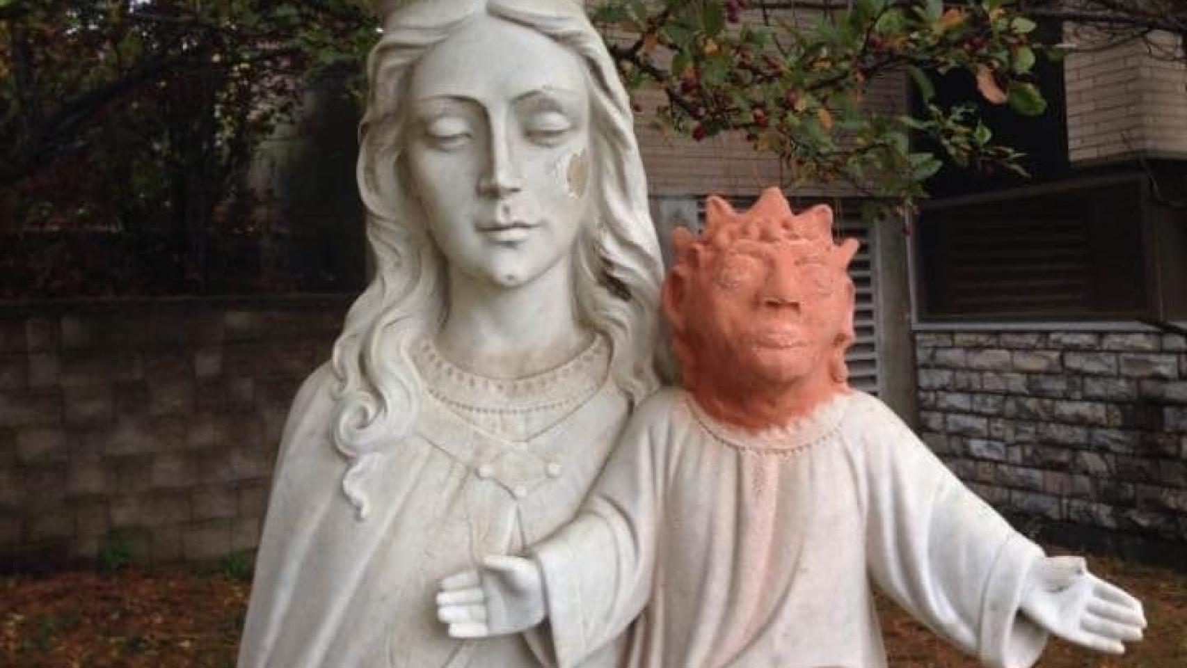 Una feligresa canadiense restaura una estatua y hace una chapuza