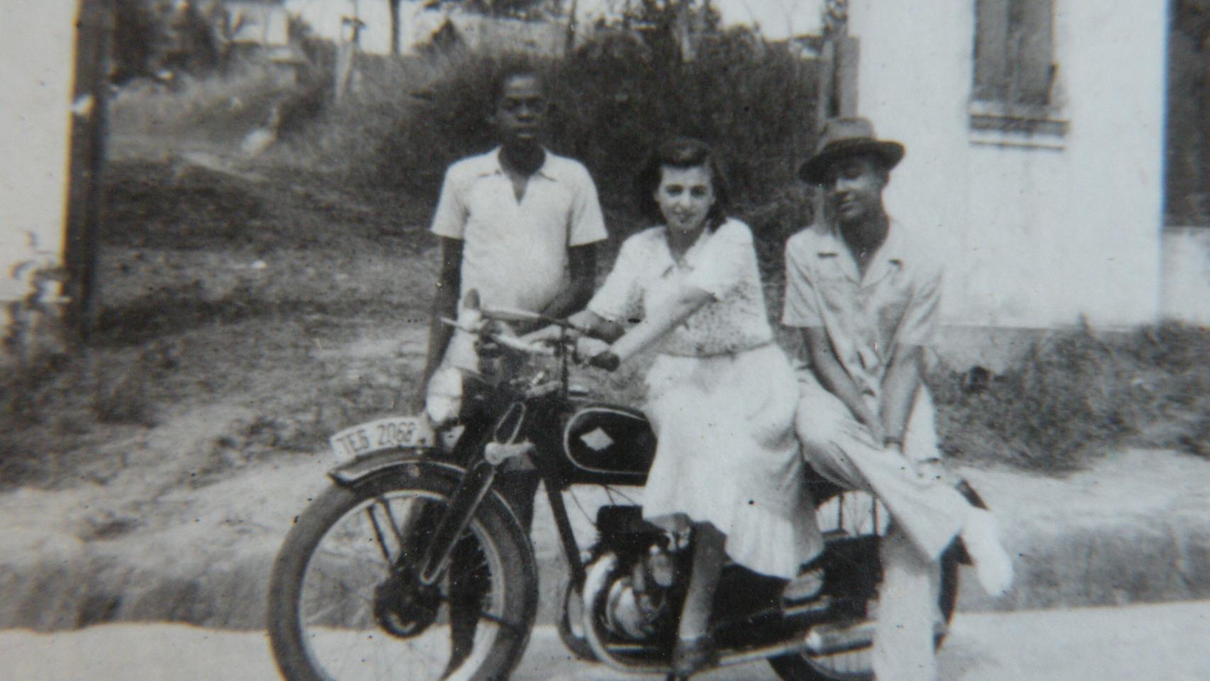 Armenia y Martín compartieron toda su infancia y juventud en Guinea colonial. Años 40.