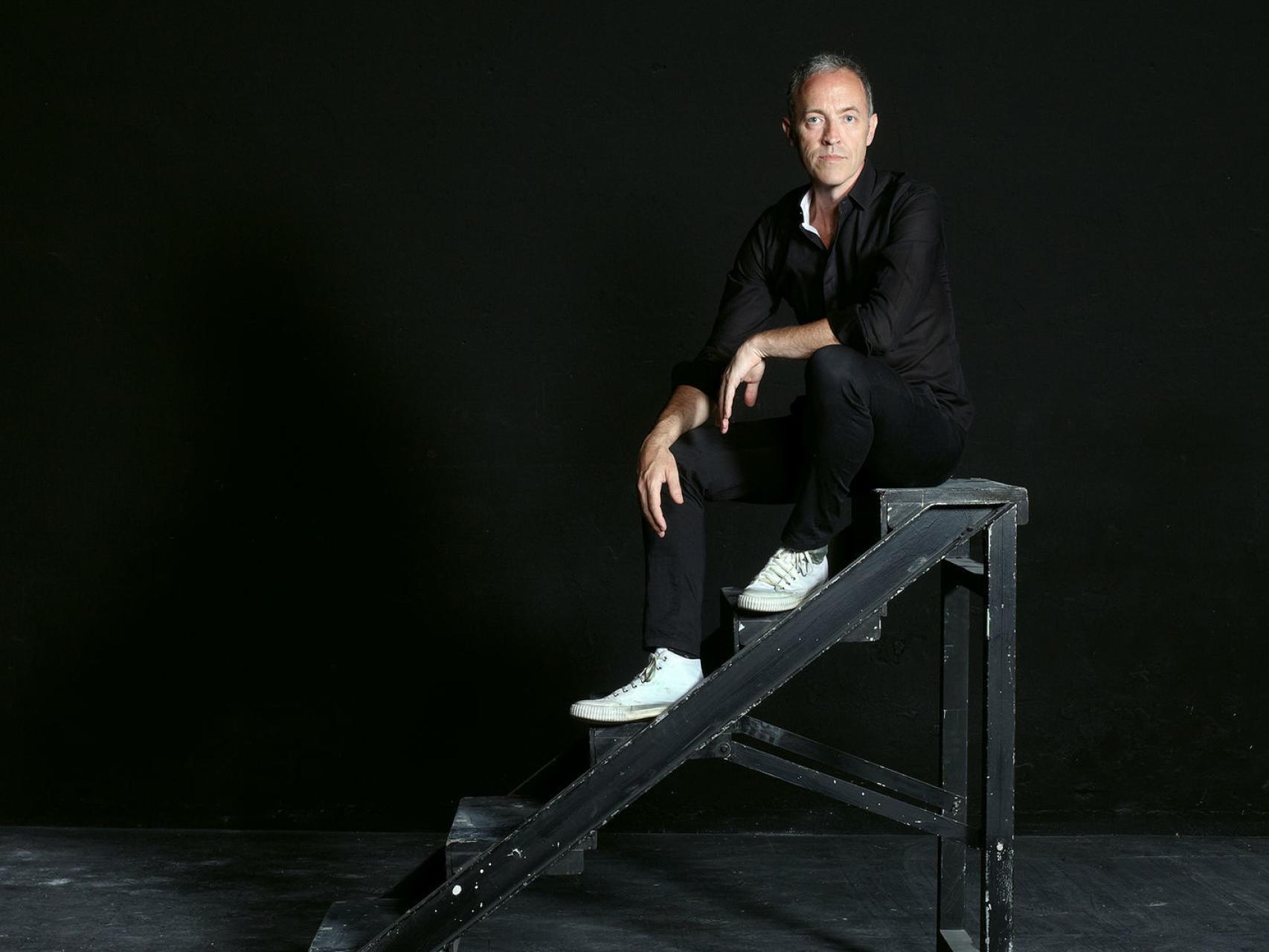 Miguel del Arco estrena su primera película, Las furias.