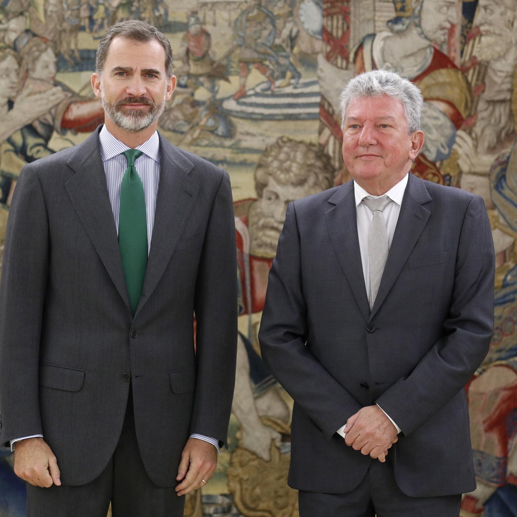 Pedro Quevedo, junto al rey, en la segunda ronda de consultas.