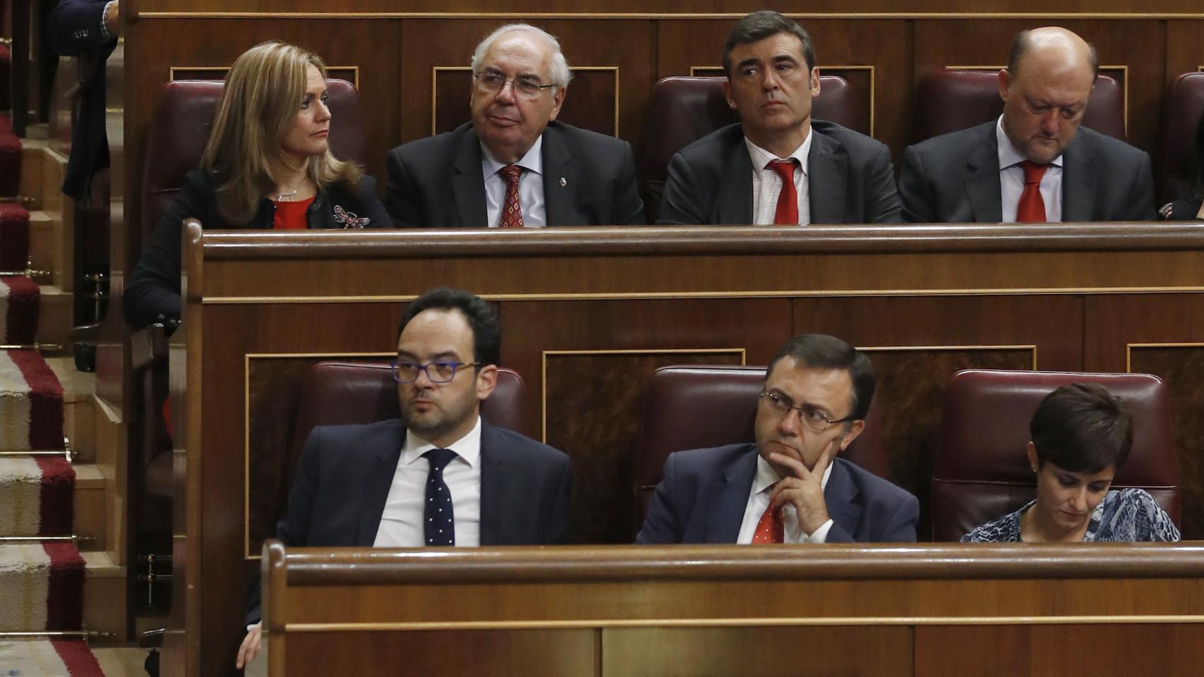 Antonio Hernando, en la bancada socialista este miércoles durante el discurso de investidura.