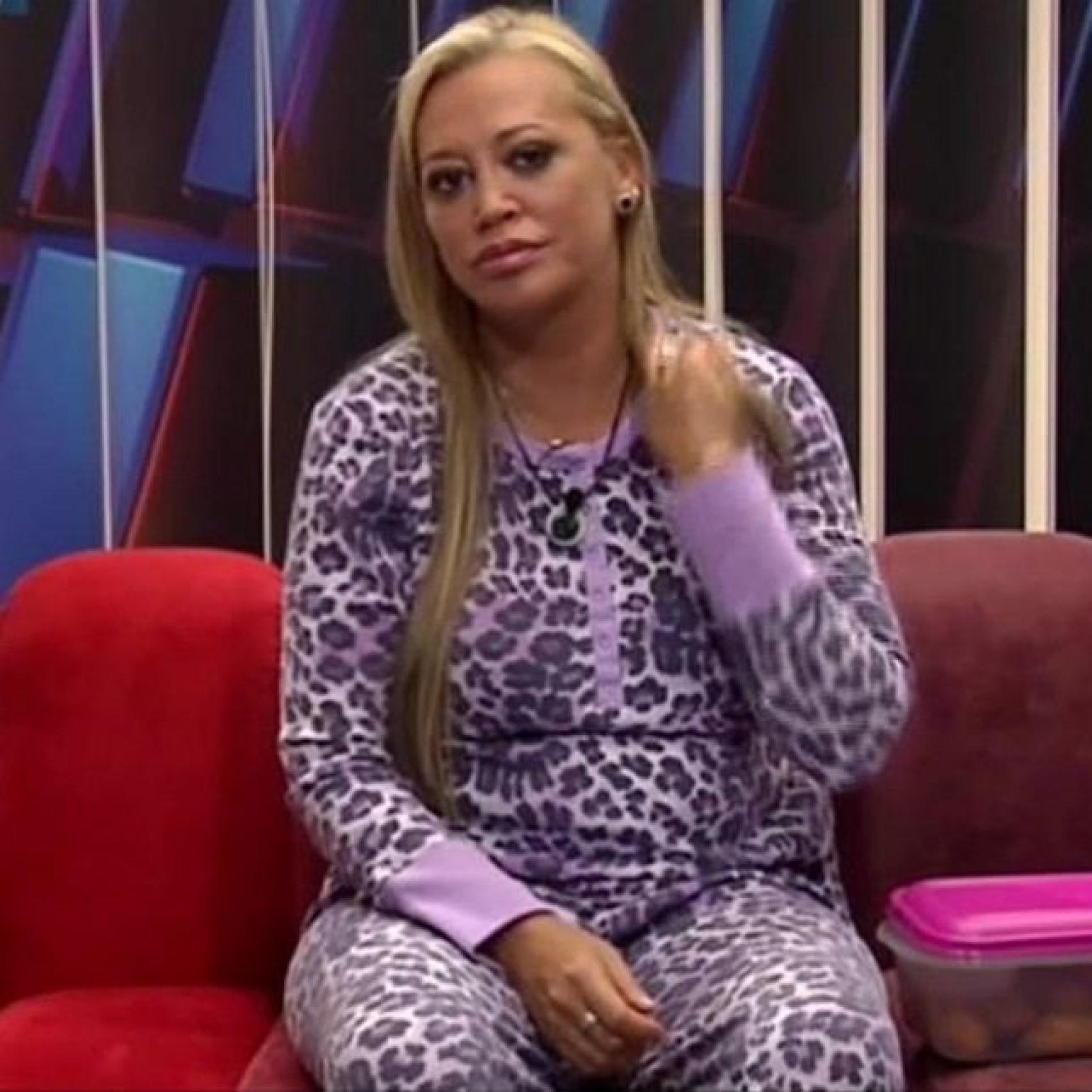 Belén con su inseparable pijama en el confesionario de Gran Hermano.