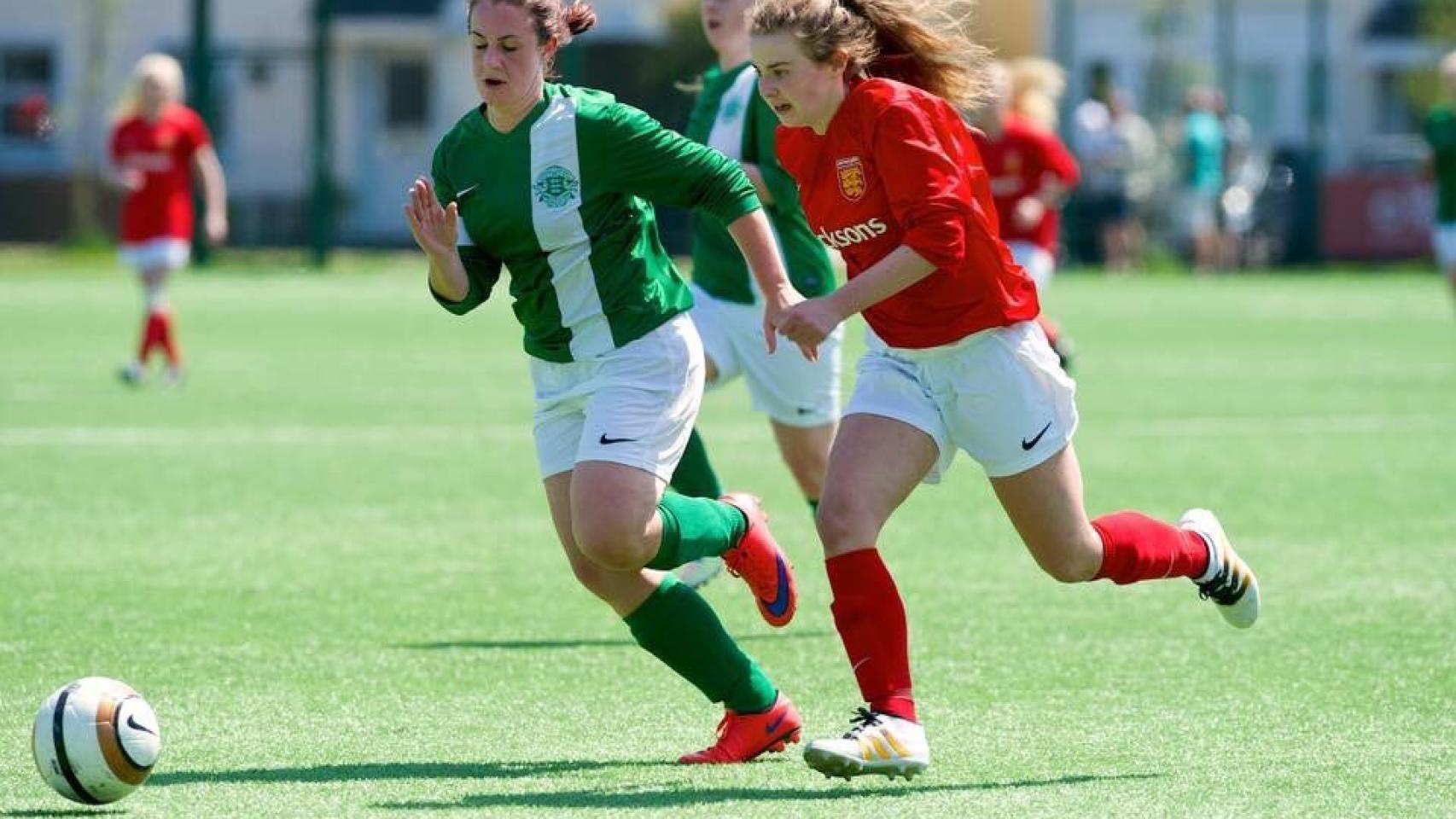 Partido de la selección juvenil femenina de Jersey.
