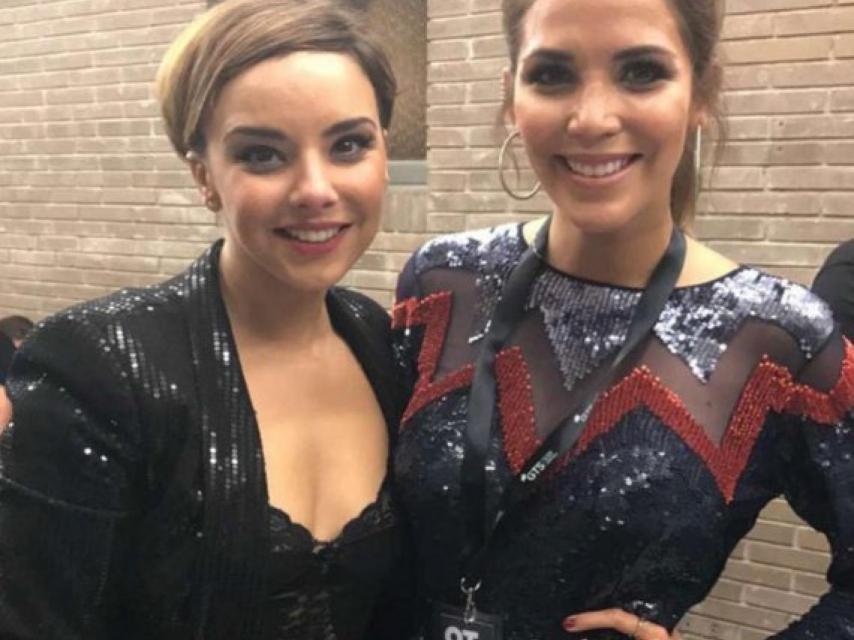 Chenoa junto a Rosanna Zanetti, actual pareja de David isbal este lunes en el concierto