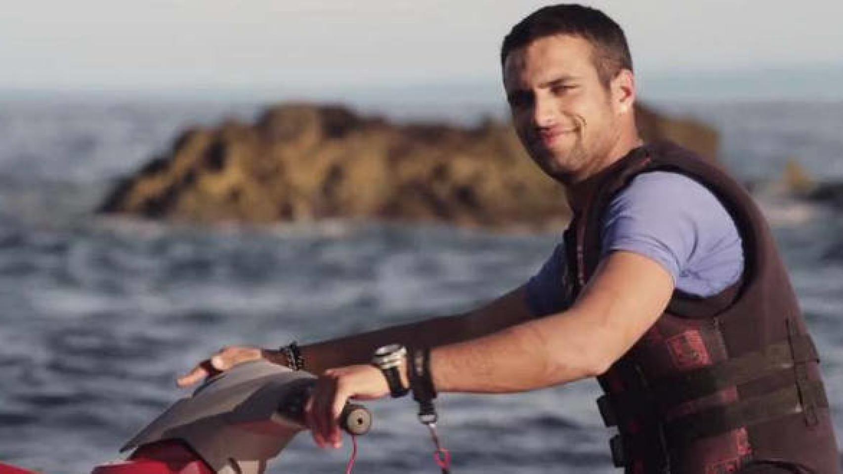 Jesús Castro entrenando con la moto de agua.