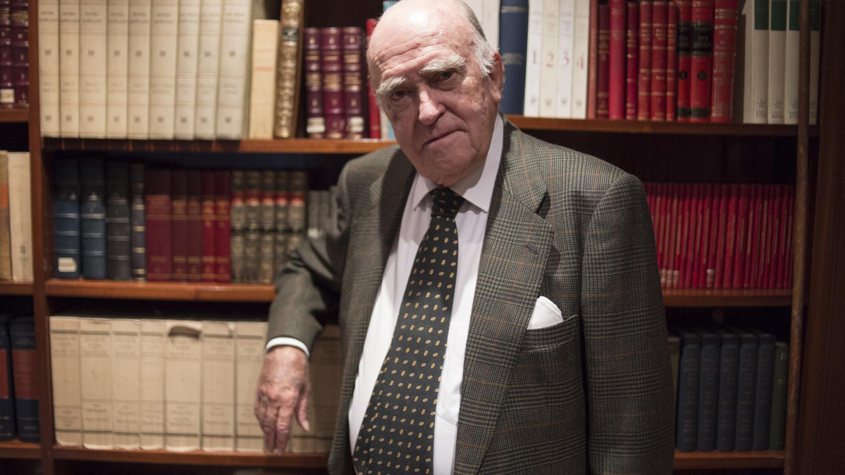 Gaspar Ariño en su despacho.