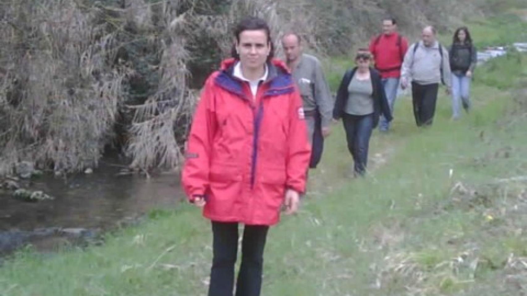 La ministra en una excursión