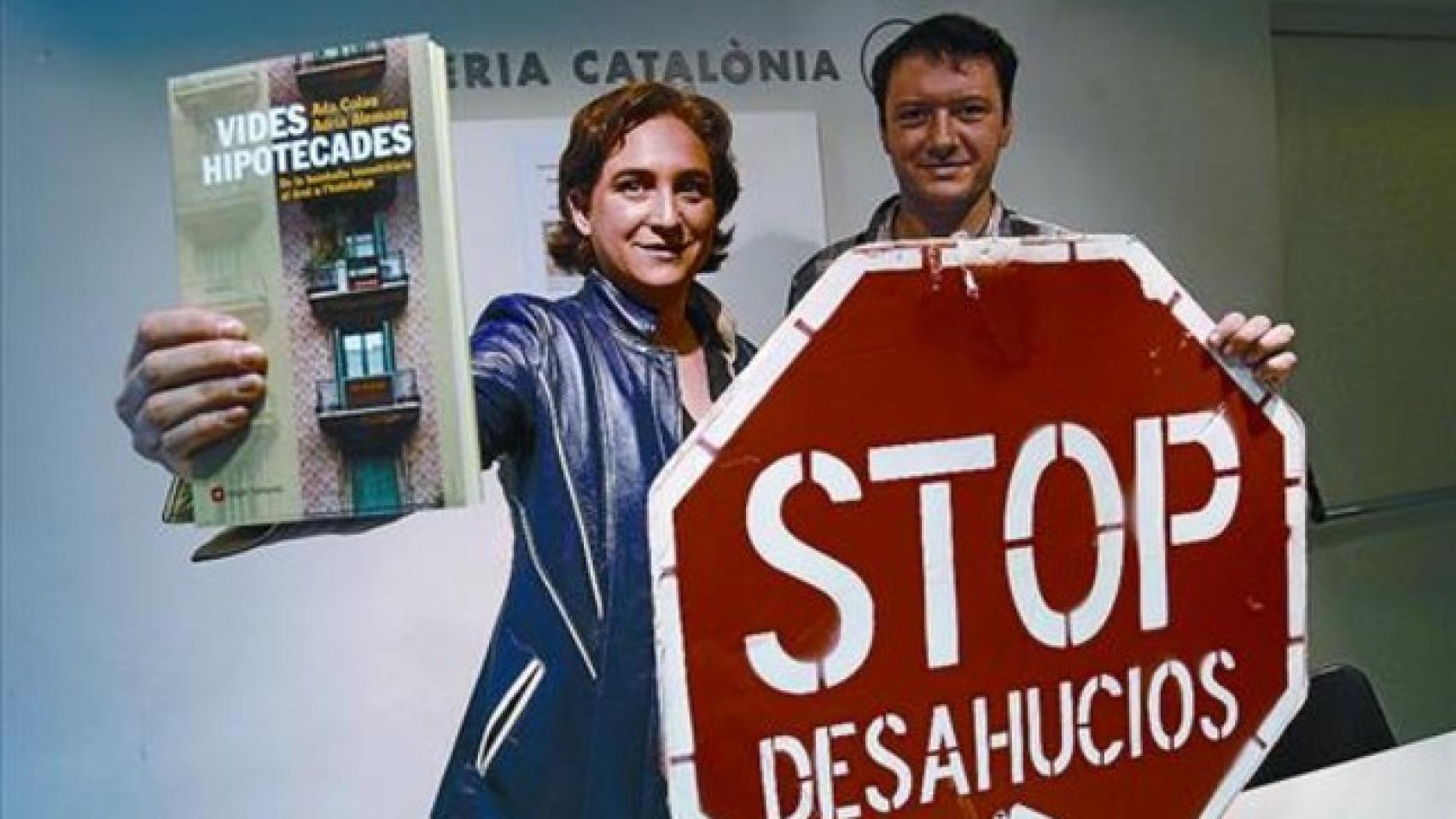 Adrià y Colau, en la presetnación de uno de sus libros