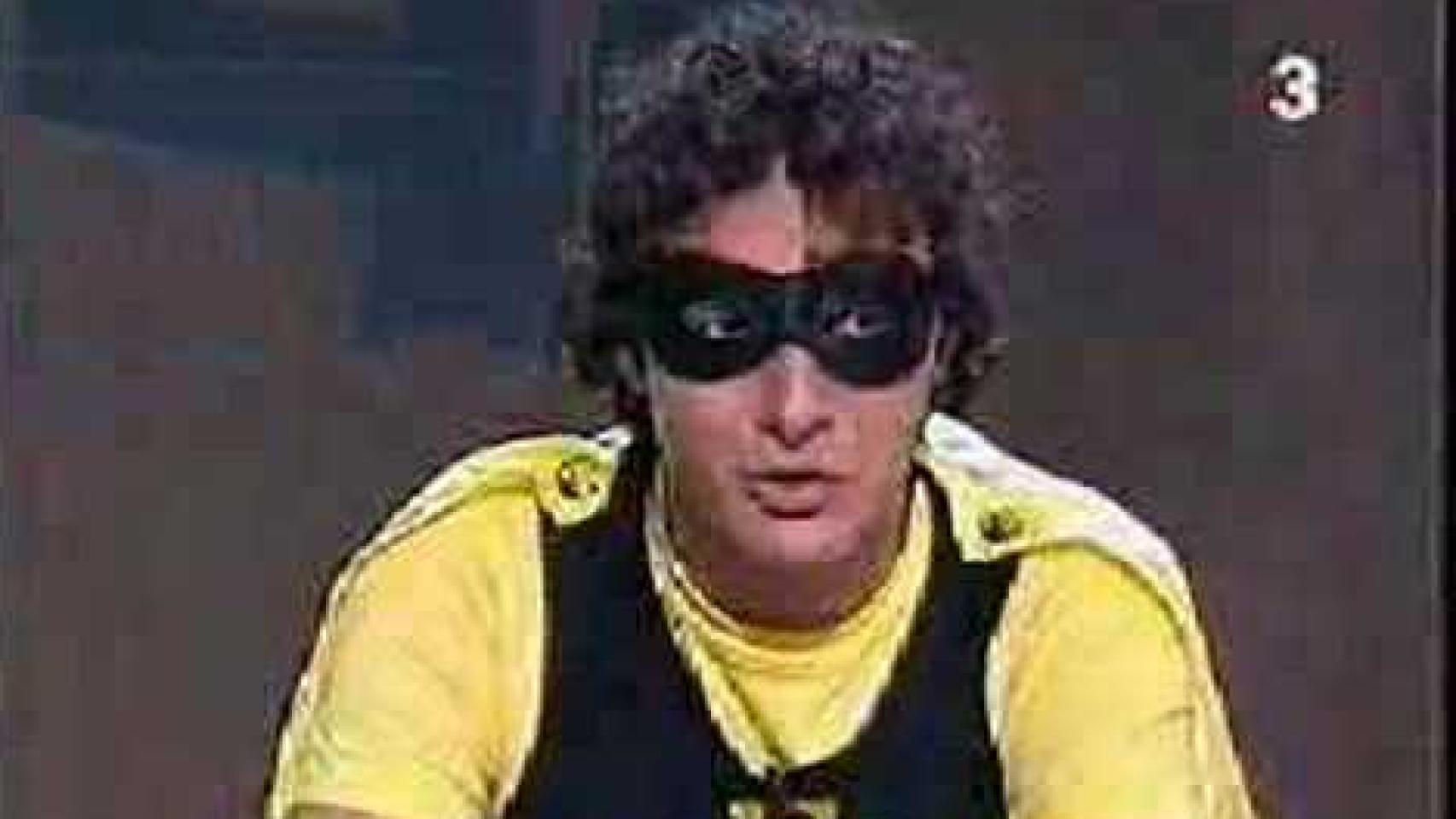 La pareja de Ada Colau, Adrià Alemany, vestido de superhéroe