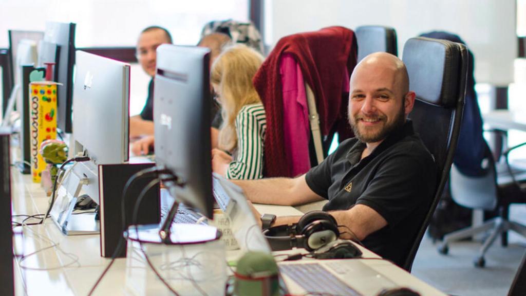 Un futbolista famoso tiene una empresa de apps que quizás estás usando ¿adivinas cual?