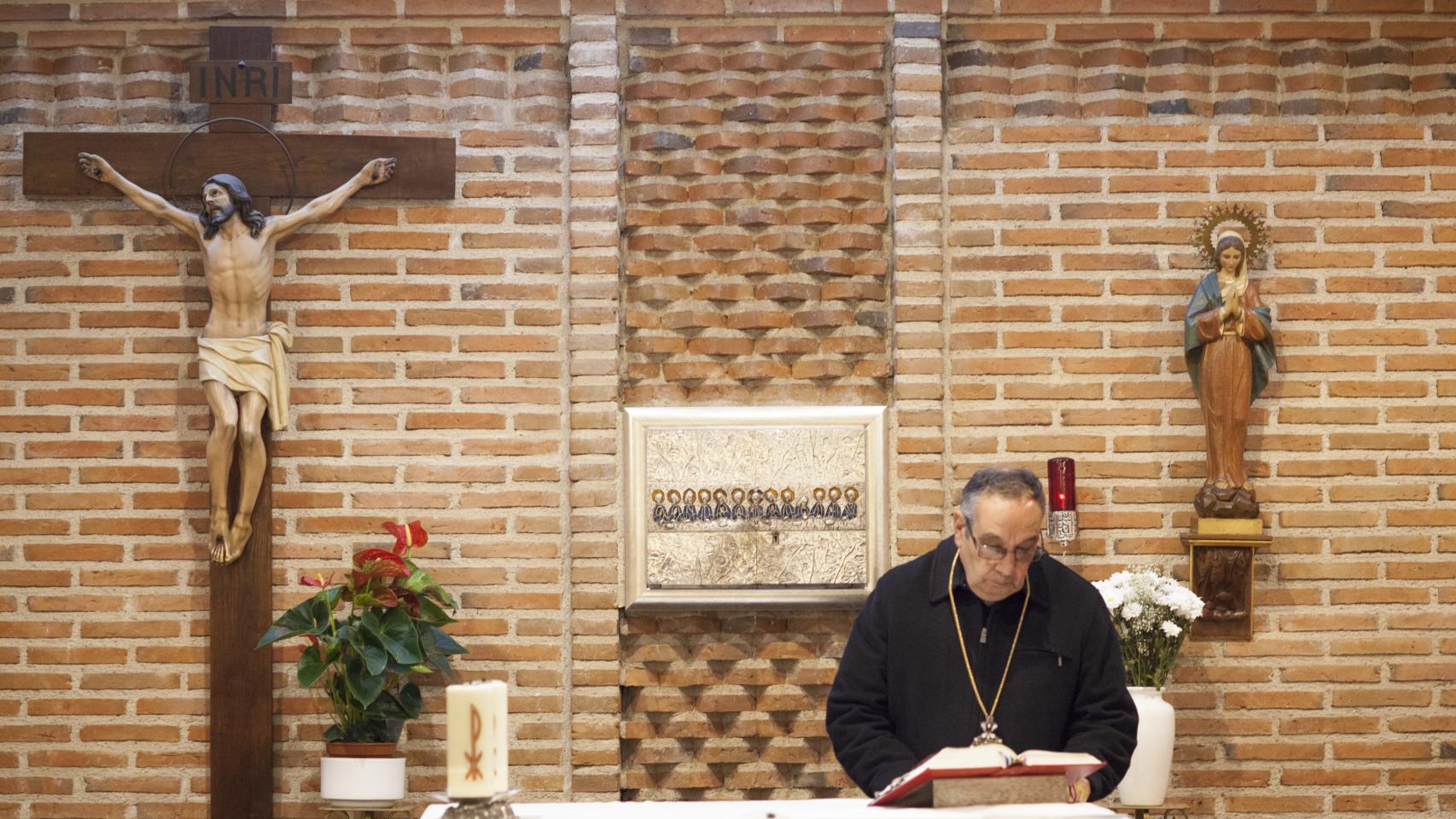 Jean Abdo Arbach, en una iglesia madrileña durante su visita a la capital.