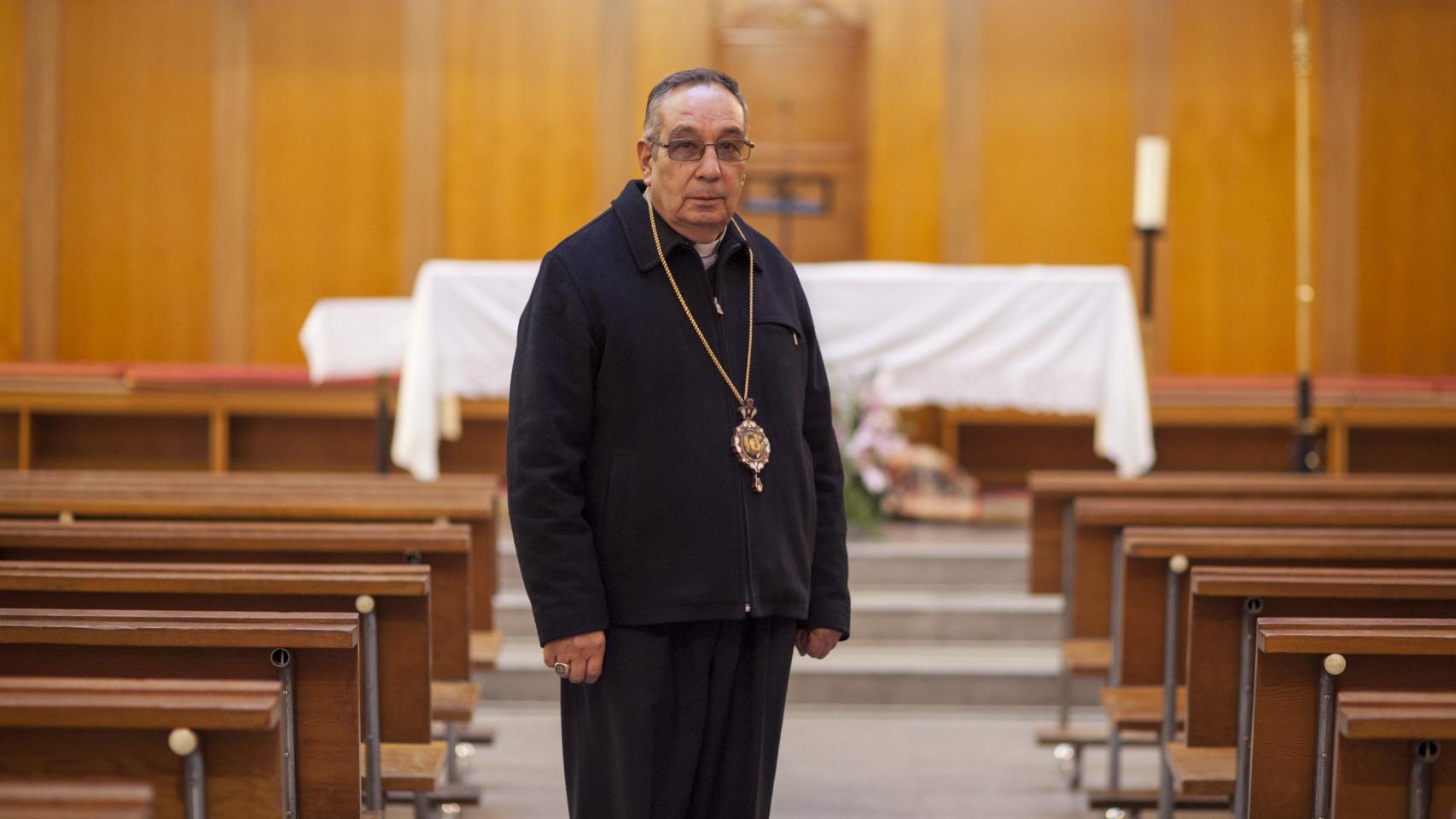 Arbach reza por el fin de la guerra en Siria todos los días. Aquí, en la capilla de AIN.