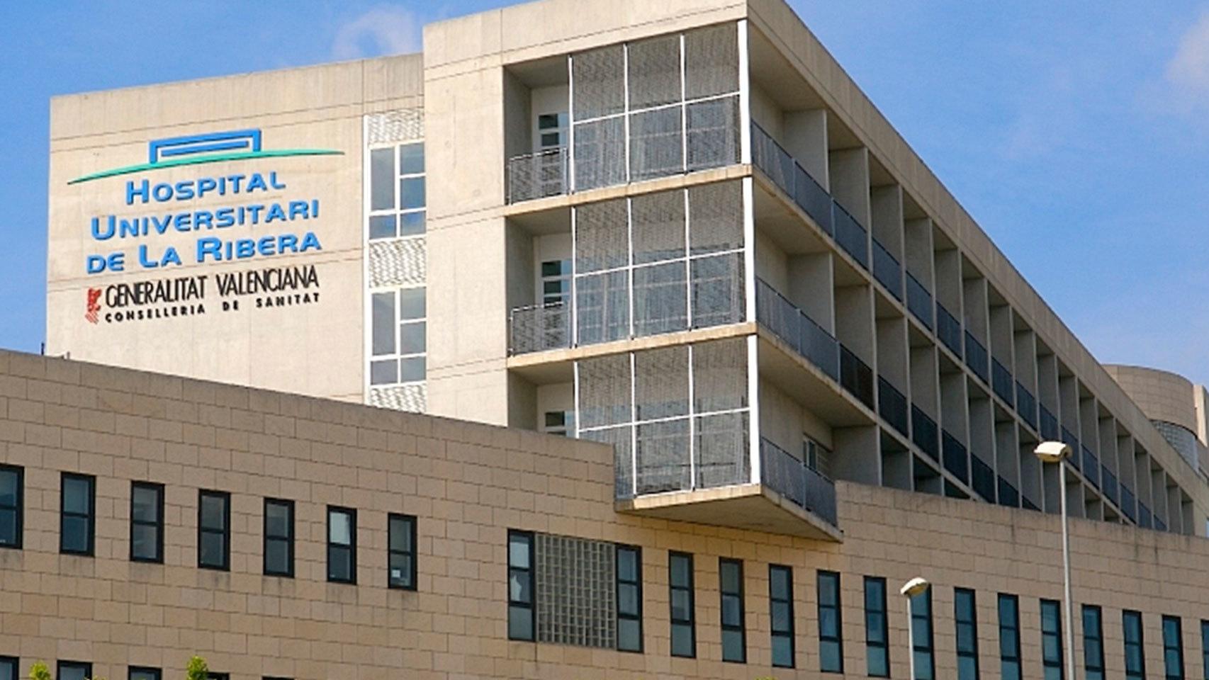 El hospital de Alzira, controlado por Ribera Salud.