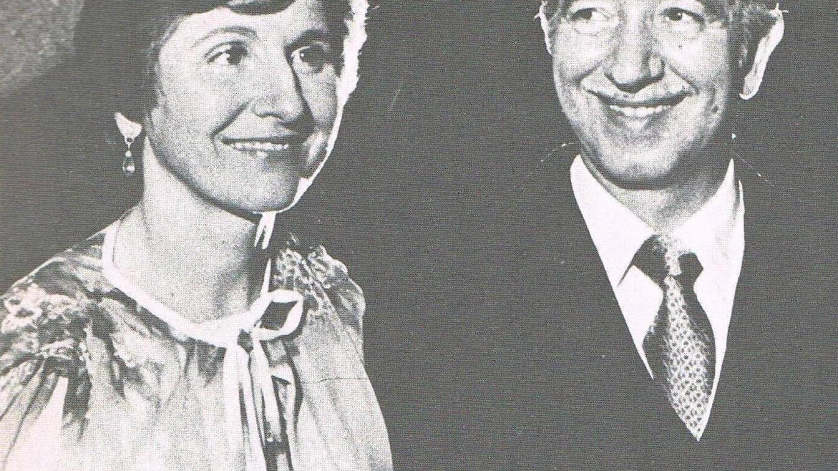 María Lourdes Urquijo y Manuel de la Sierra.
