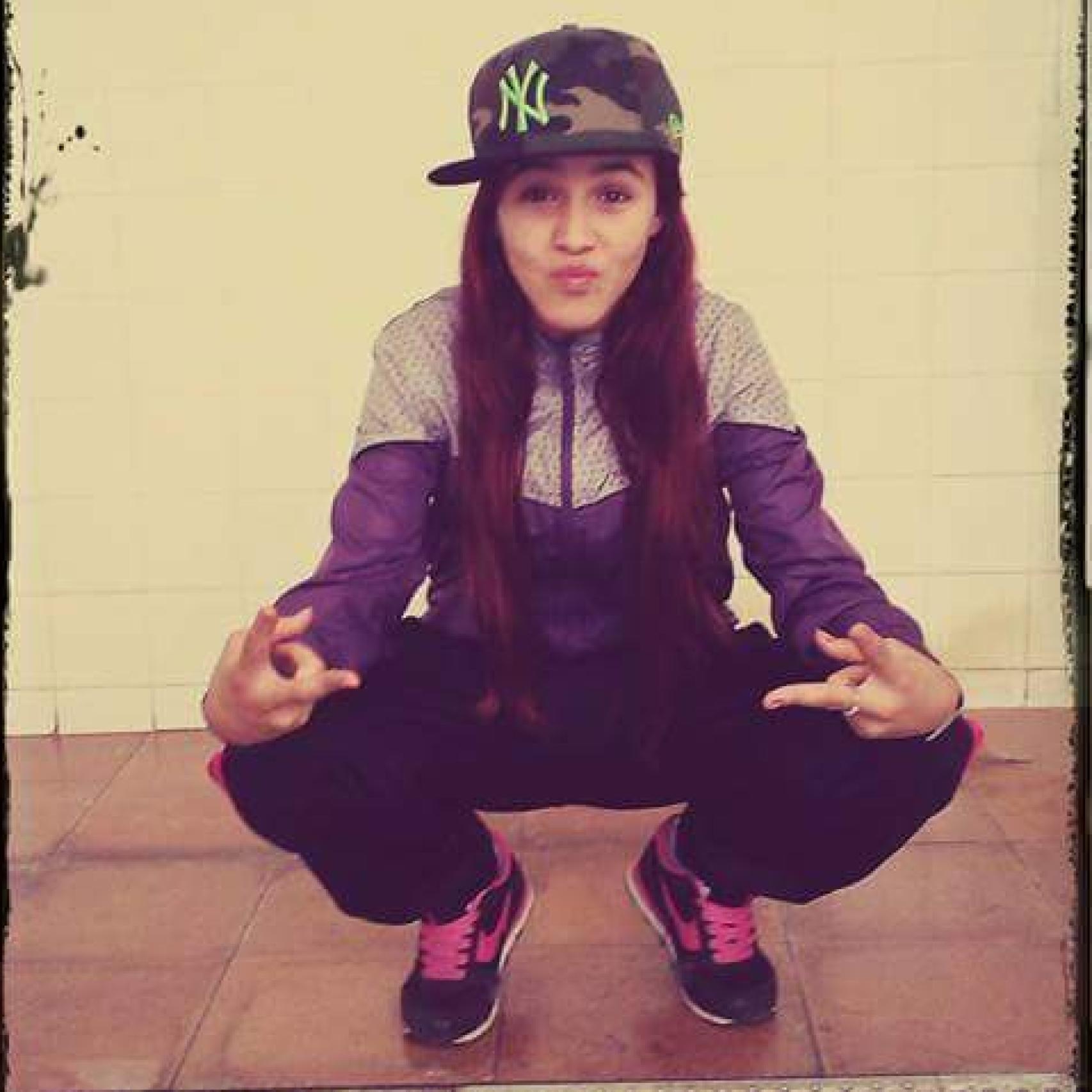 Caroline empezaba a ir a algunas discotecas de menores.