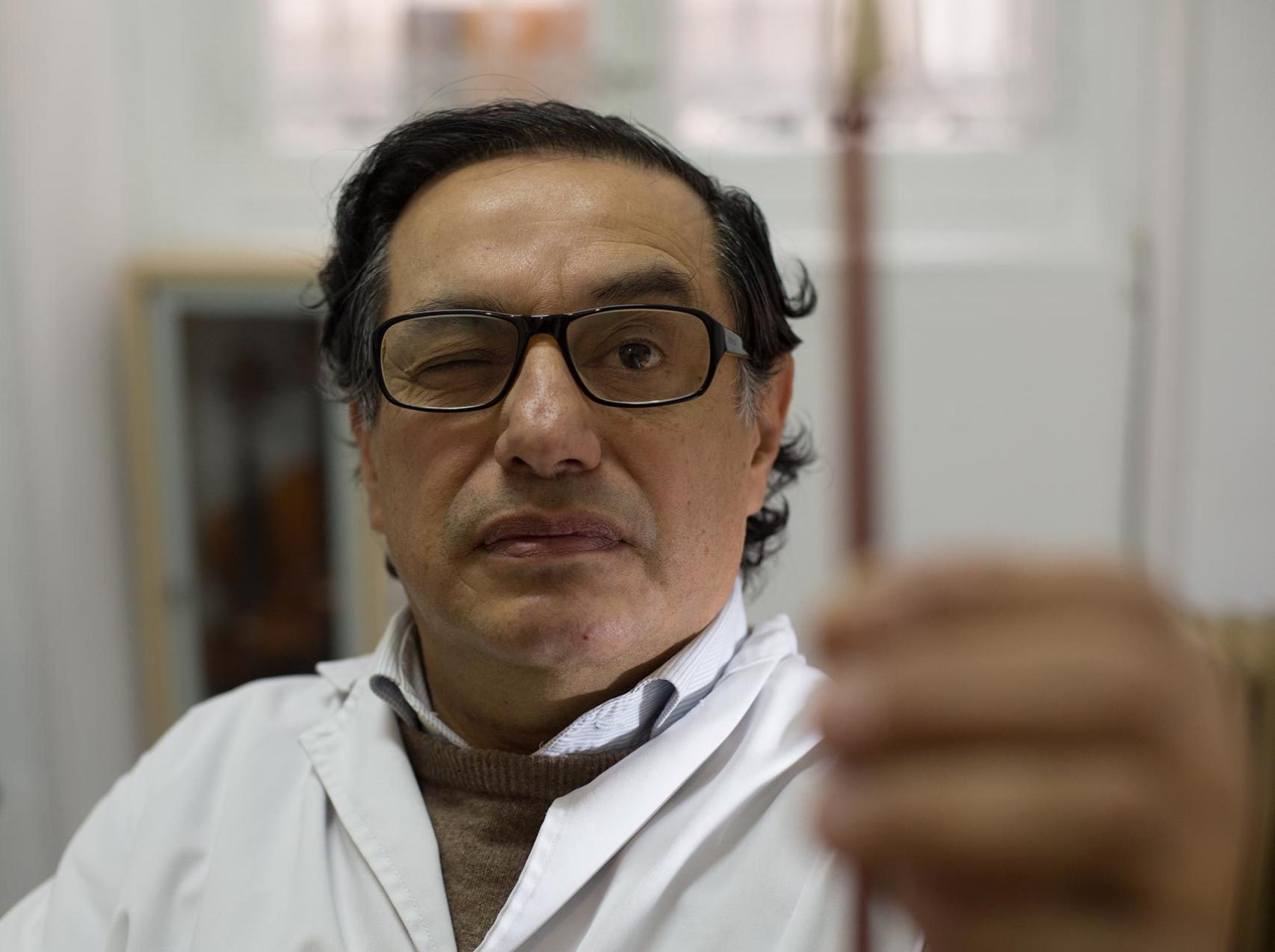 González es partidario de guardar los instrumentos.