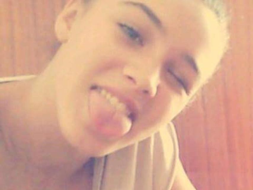 Caroline salió corriendo con sus amigos al ver llegar a los Mossos.