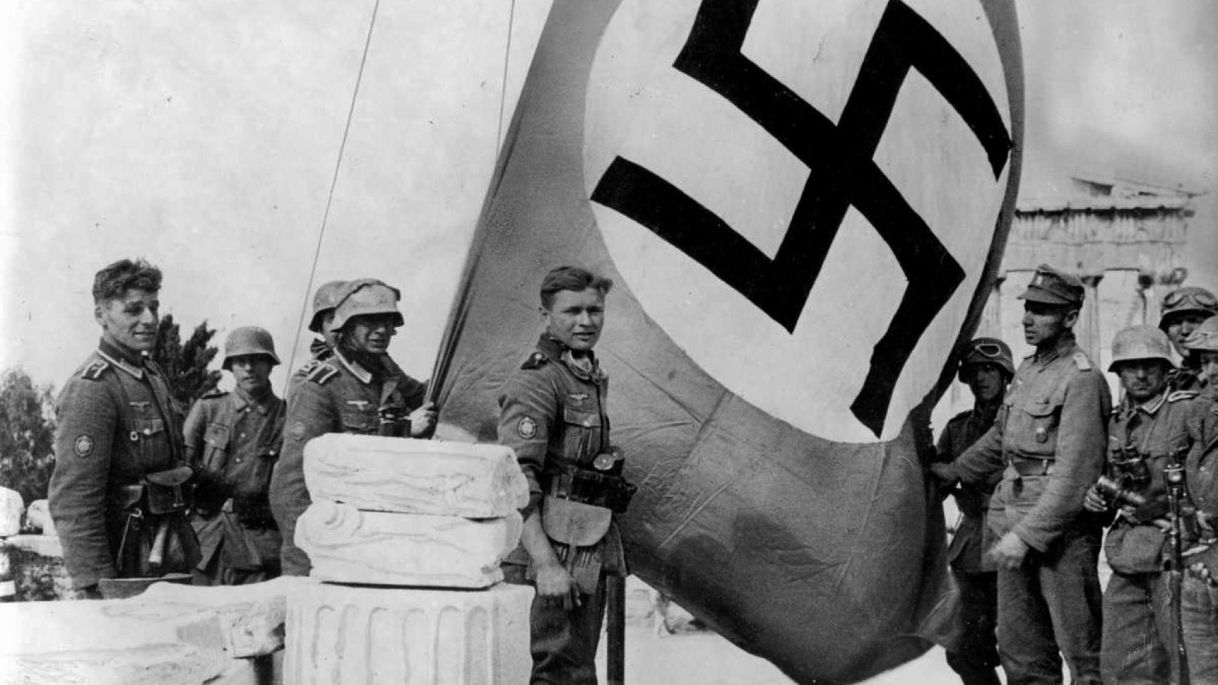 La toma de la Acrópolis, en 1941, por el ejército nazi.