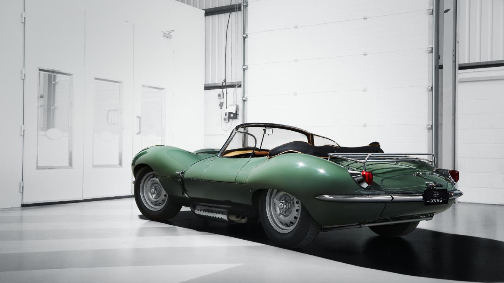 XKSS-Rear-3_4