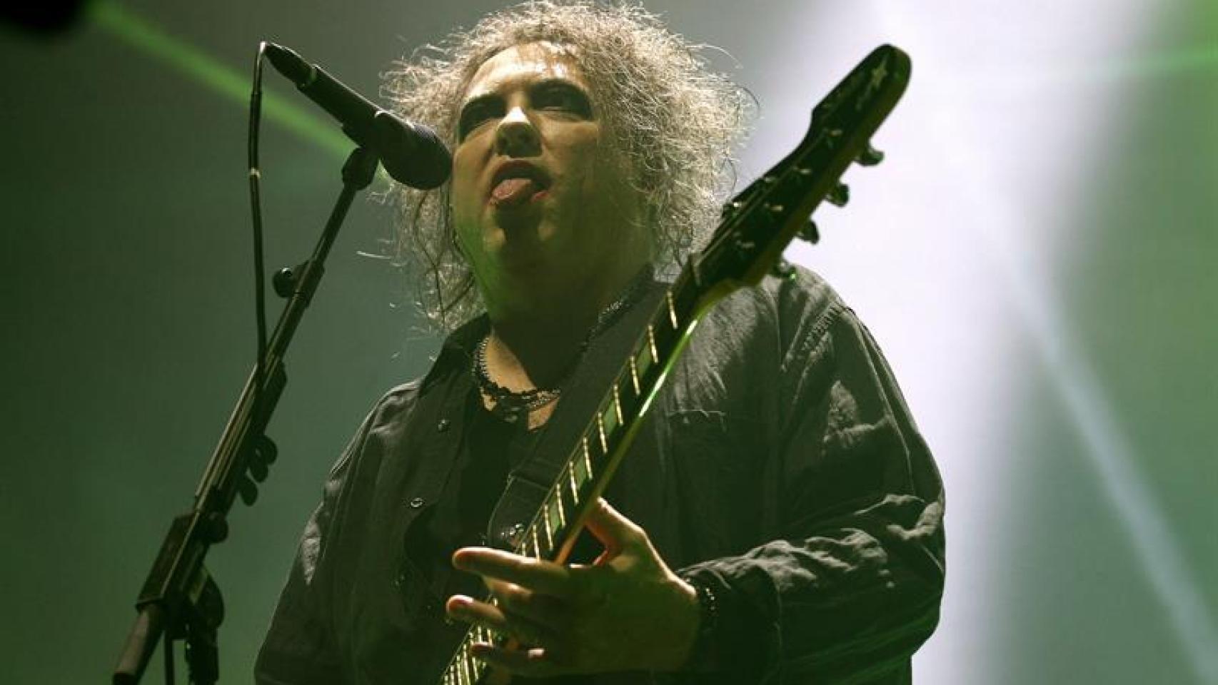 Robert Smith, el líder de The Cure enamoró en el concierto de Madrid.