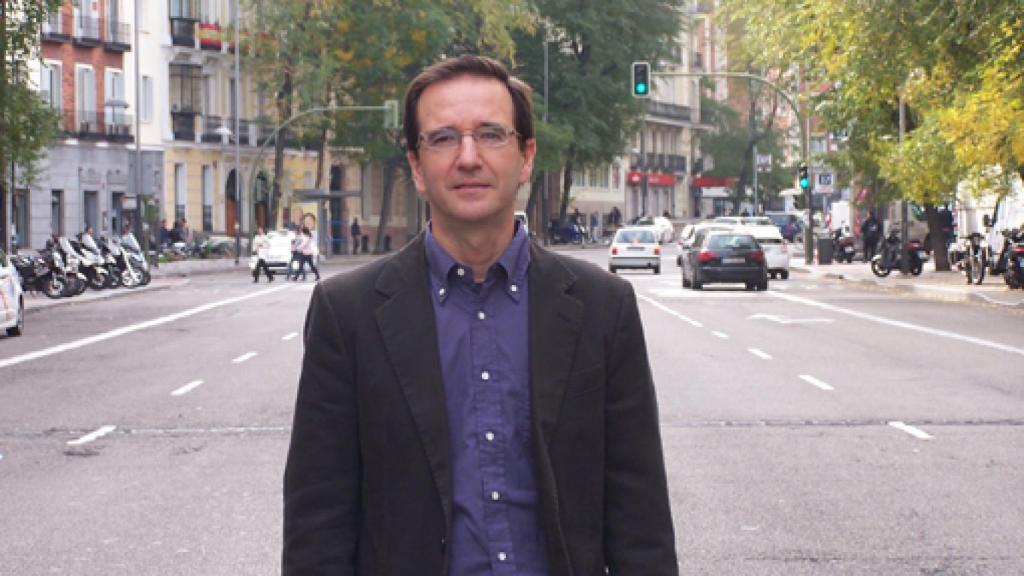 Image: Martín Casariego: En el amor debemos hacer solo lo suficiente