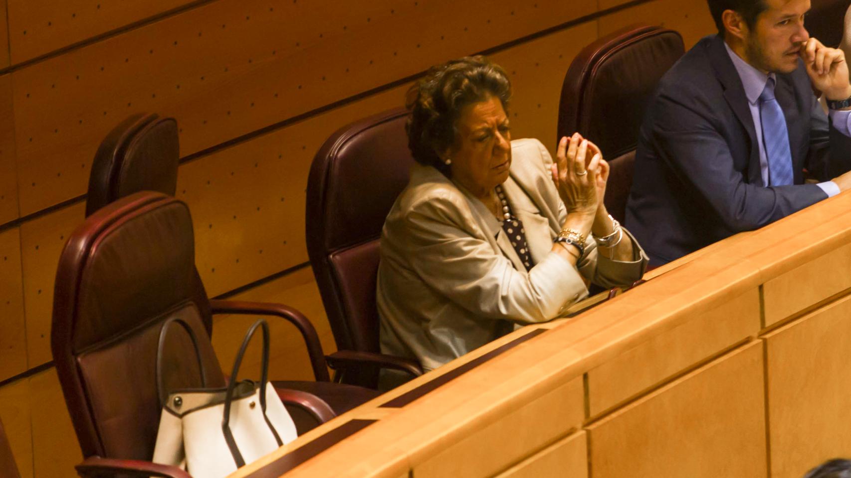 Durante un pleno en el Senado hace unas semanas.