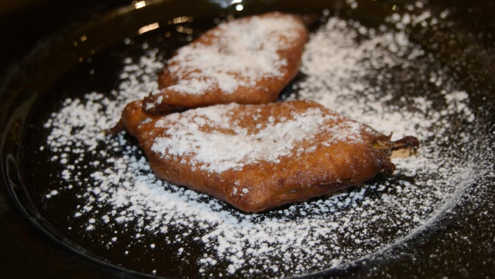 Un plato de paparajotes de limón.