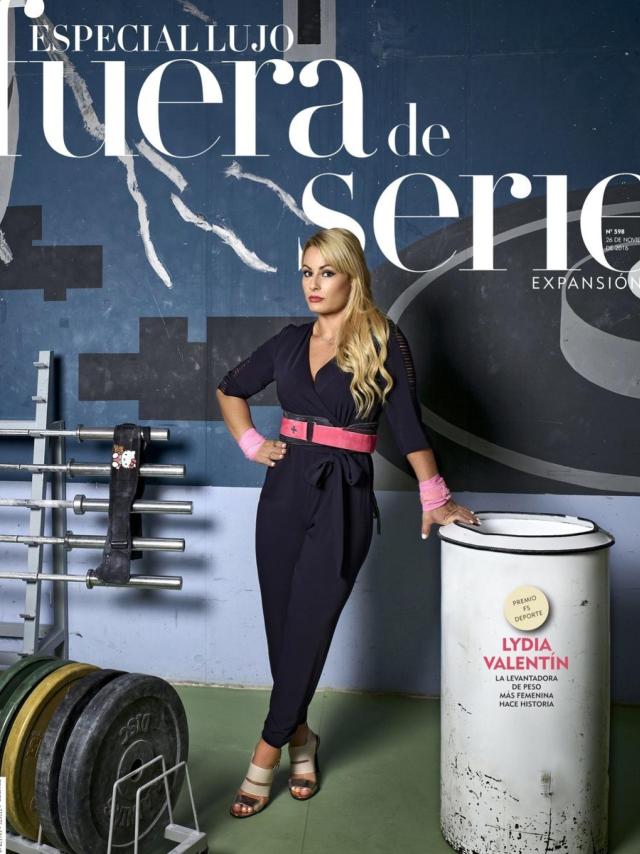 Portada Fuera de Serie con Lydia Valentín