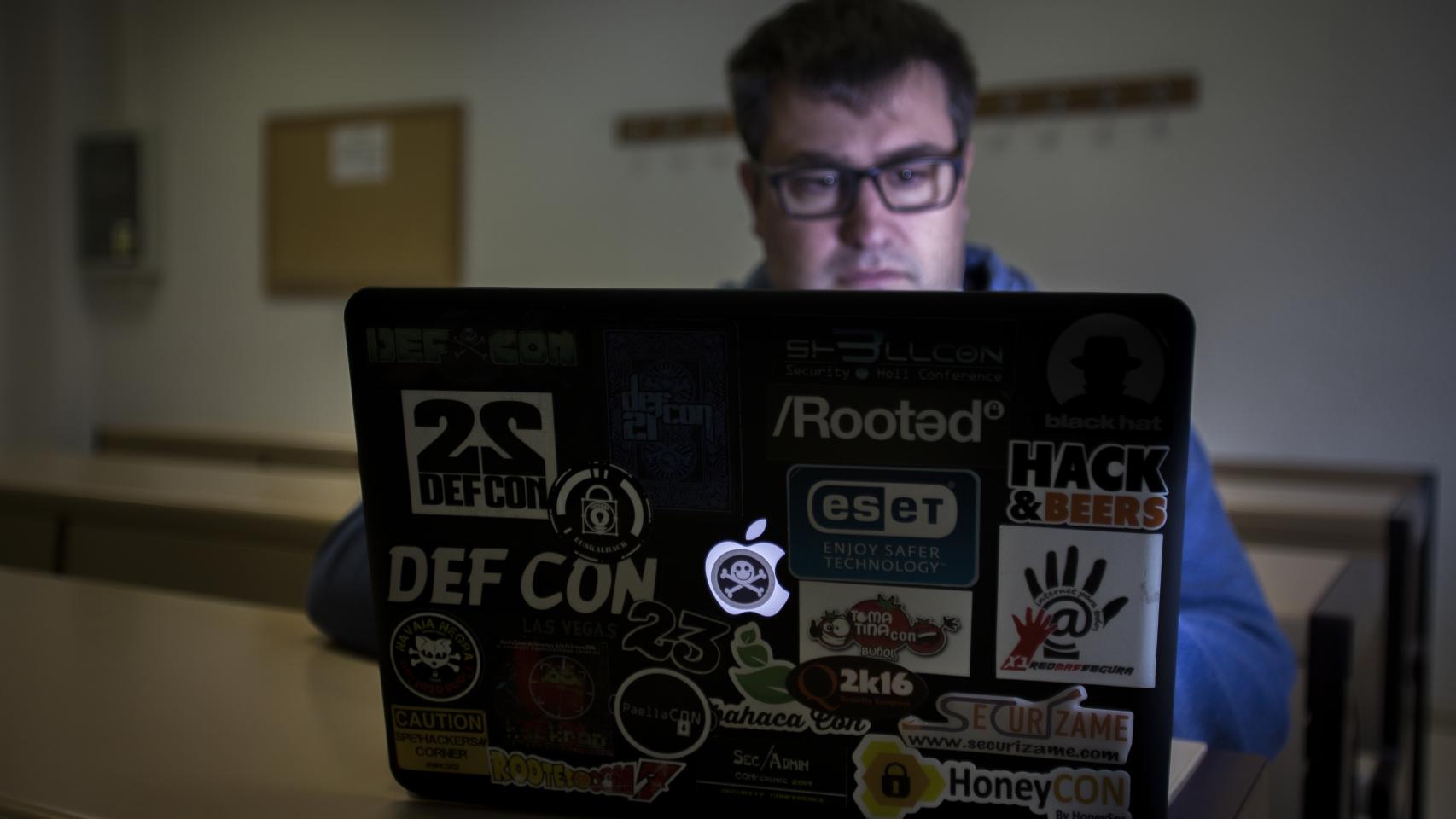 Josep Albors. Experto hacker en virus informáticos