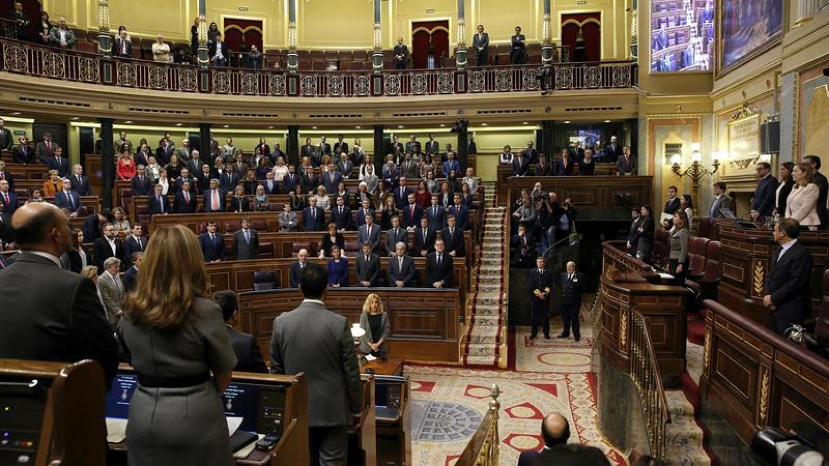 Minuto de silencio en el Congreso por Barberá.