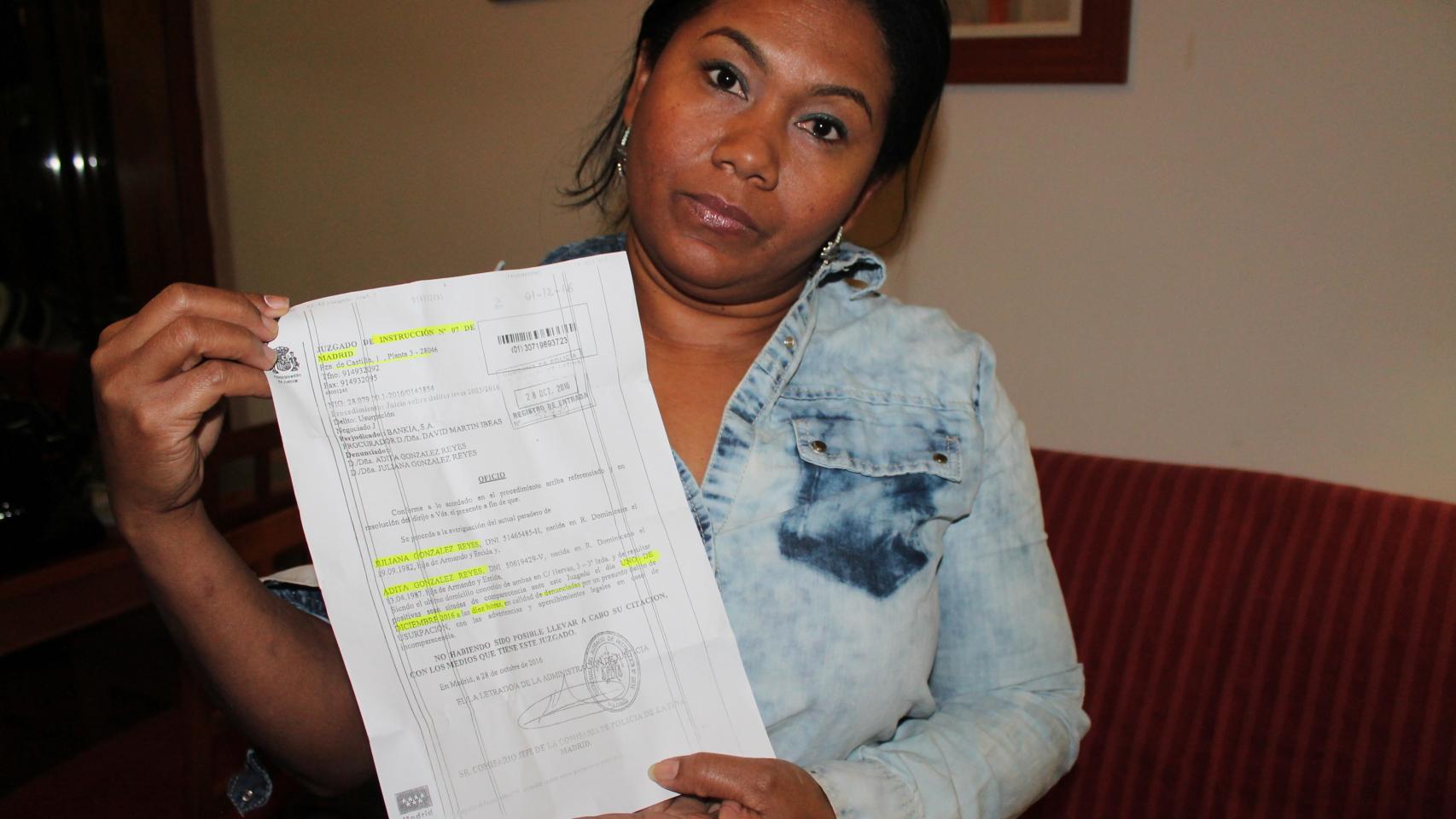 Juliana González fue desahuciada en 2011; ahora vive de 'okupa' en un piso de Bankia.