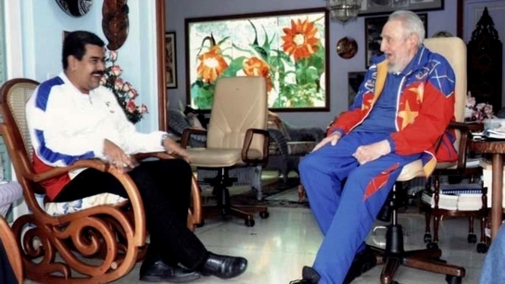 Nicolás Maduro (izqda) y Fidel Castro (dcha) ambos en chándal en uno de sus últimos encuentros