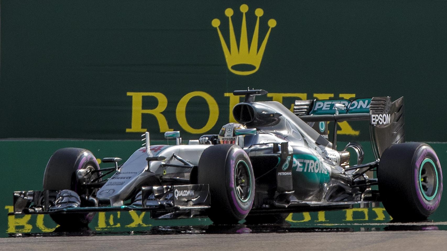 Hamilton en acción en Abu Dabi.