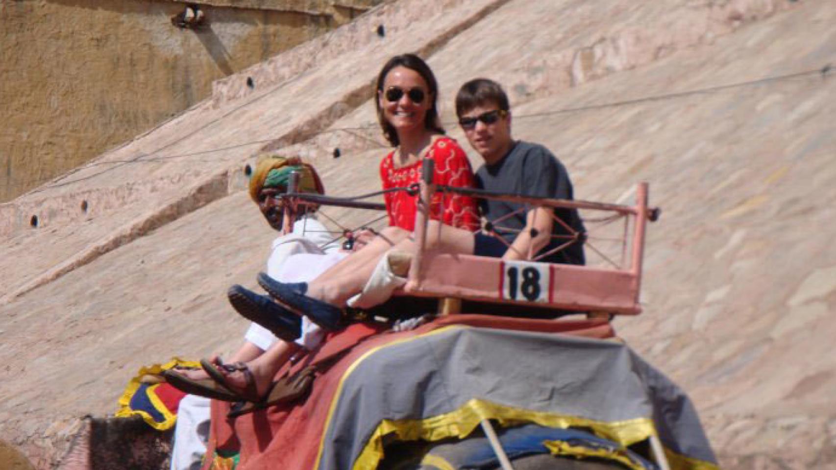 Con su hijo José, en una viaje hace unos años