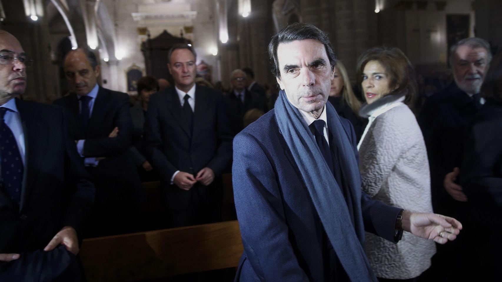 Francisco Camps, Alberto Fabra, José María Aznar, Ana Botella y Jaime Mayor Oreja.
