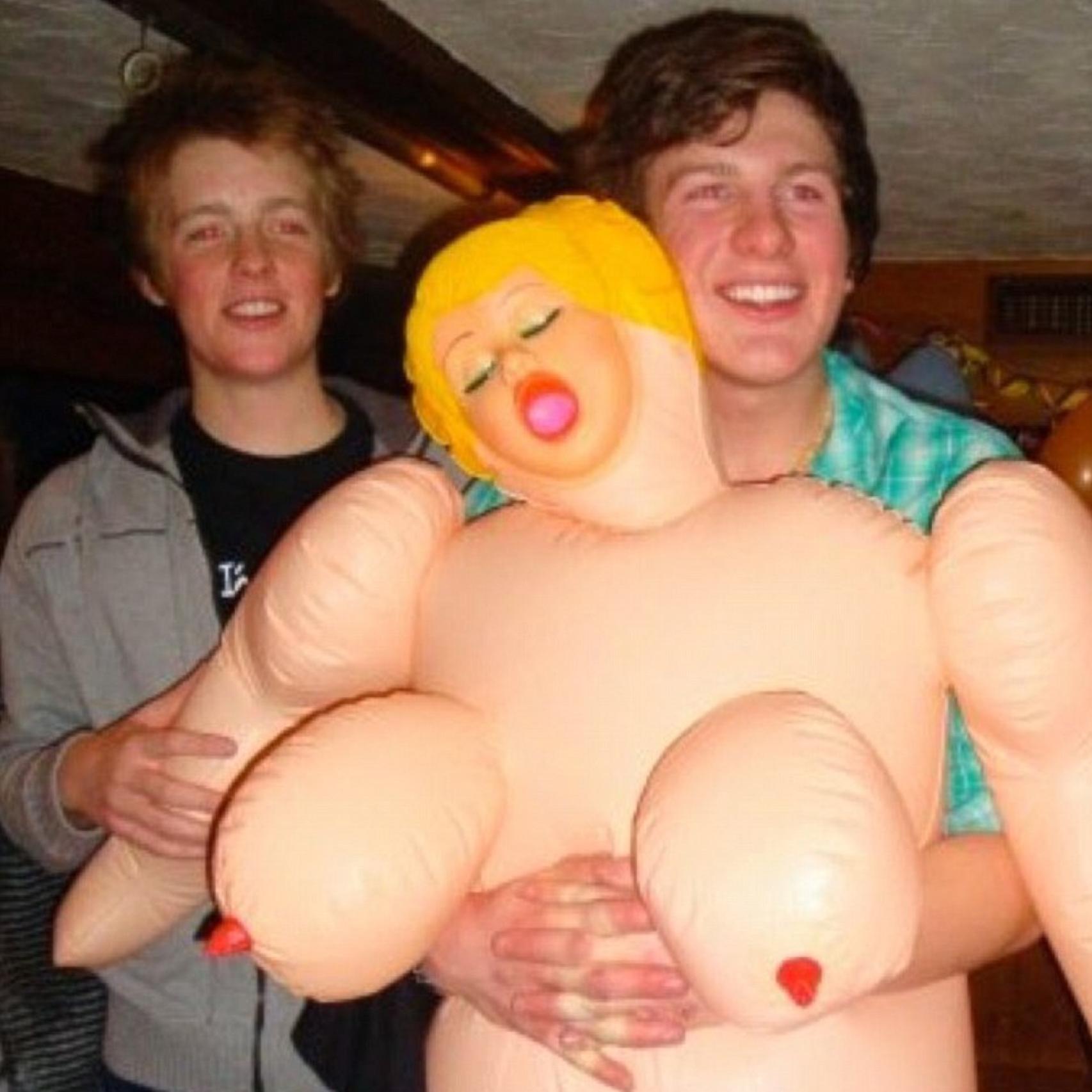 El duque de Westminster durante la celebración de su 21 cumpleaños.