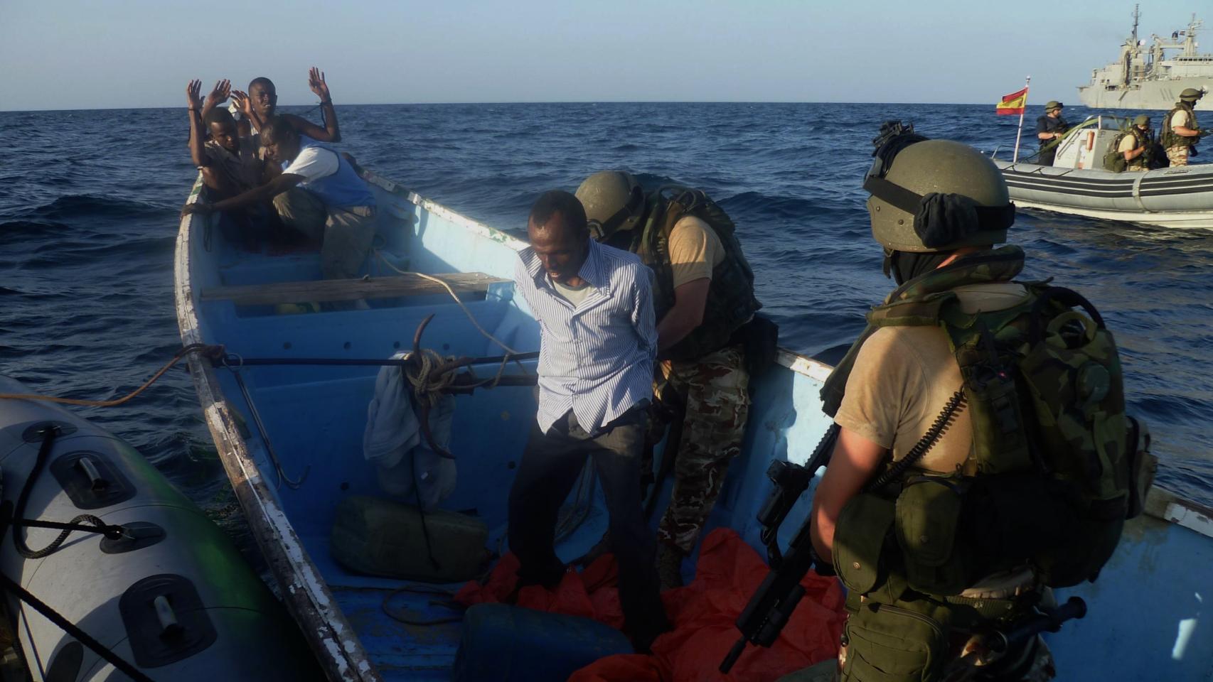 Fotografía de archivo de una intervención española en el marco de la Operación Atalanta.
